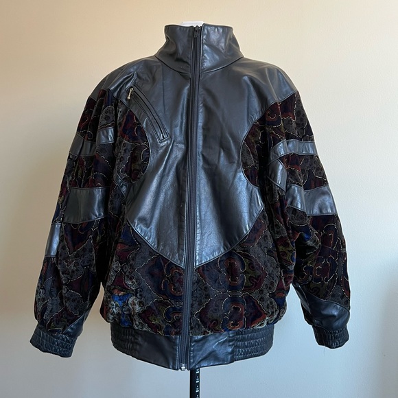 vintage velvet patch leather bomber jacket - Picture 3 of 15
